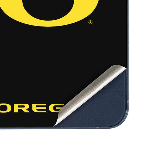 University of Oregon Ducks Black Gradient Galaxy A35 5G Skin